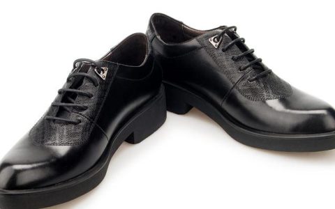 欧维思鞋子加盟  国内首家鞋业折扣品牌